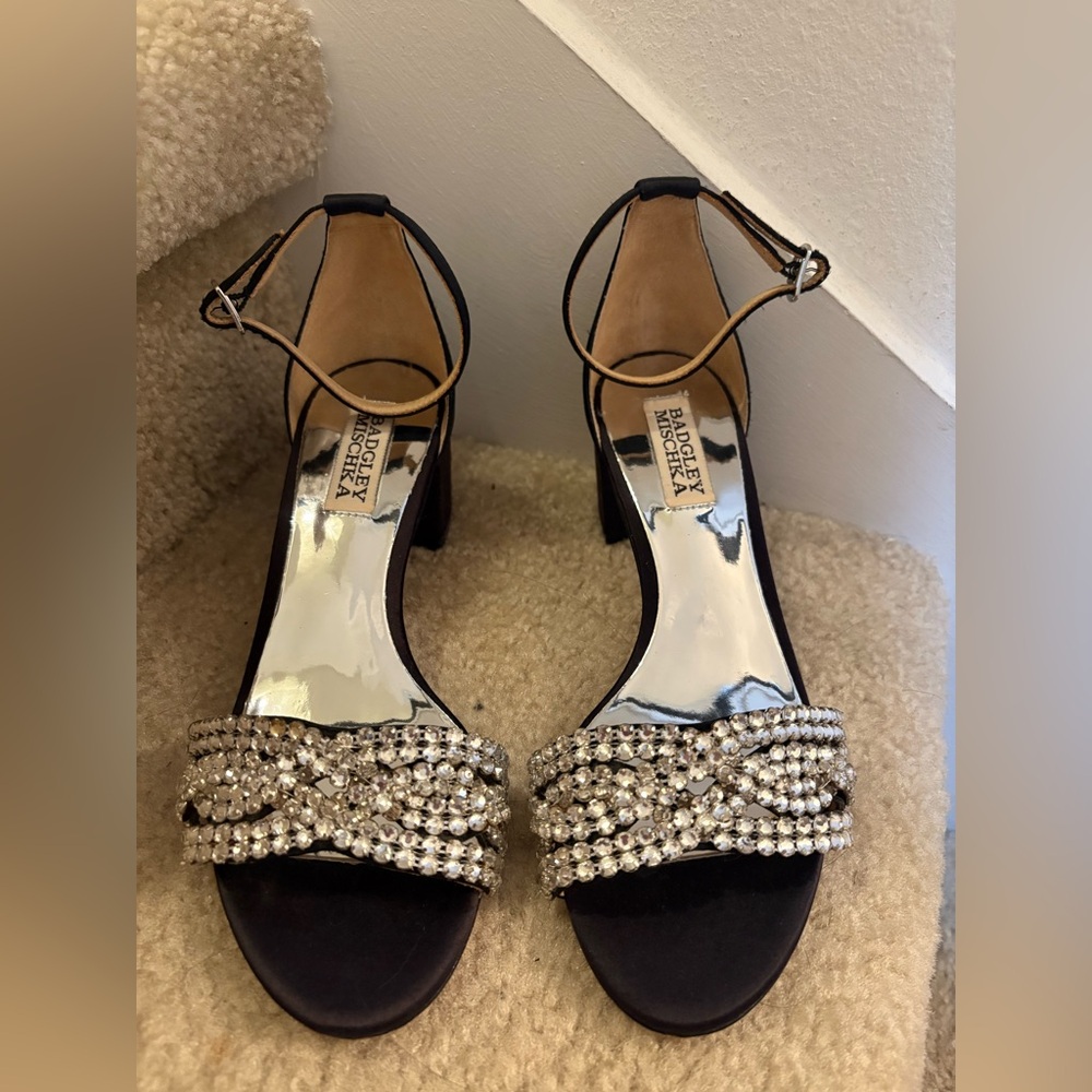 Badgley Mishka Women's Jeweled Kitten Heel Sandals Black & Silver Sparkle 5.5